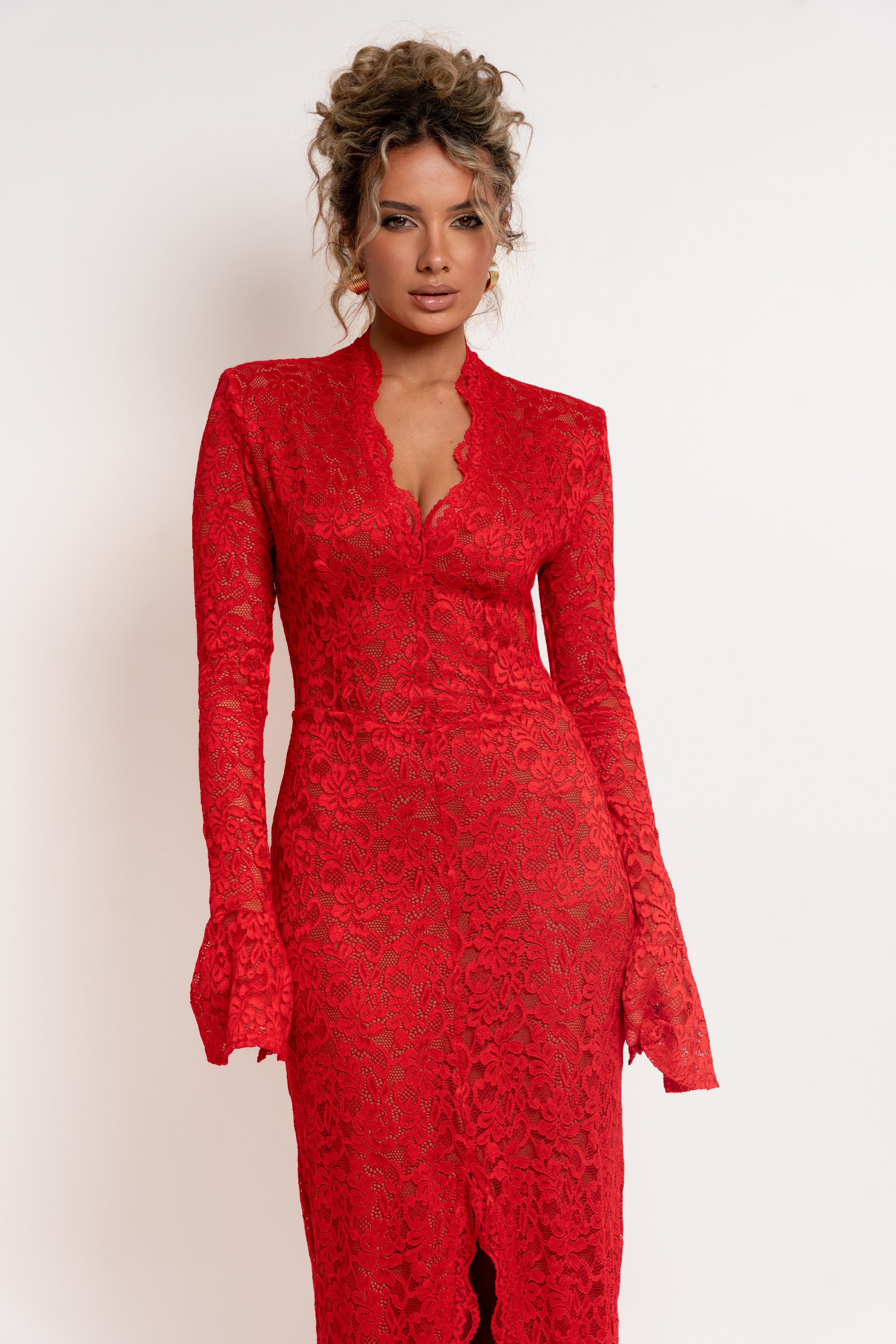 Агнесе Црвена Фустан