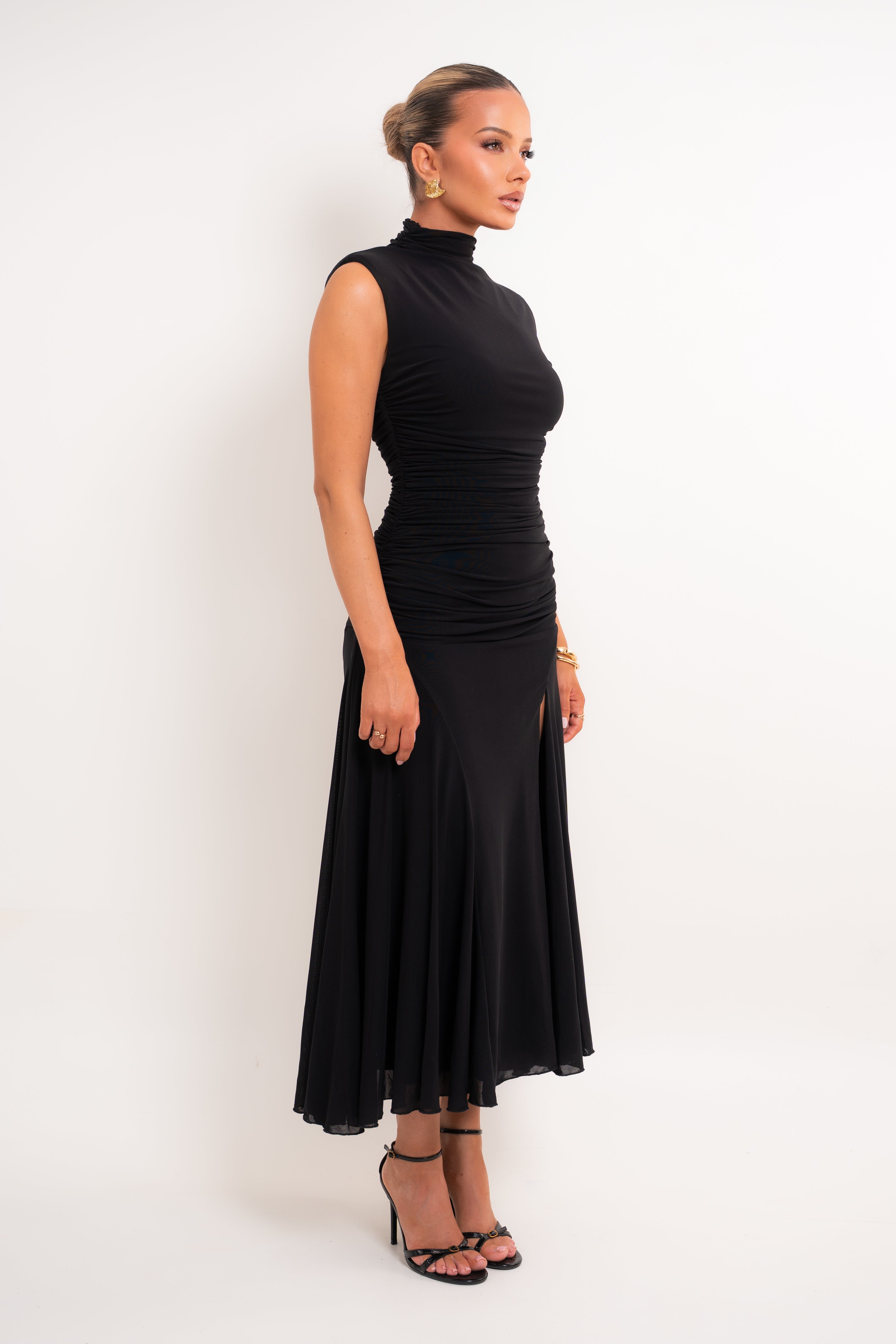 Alondra Black Dress