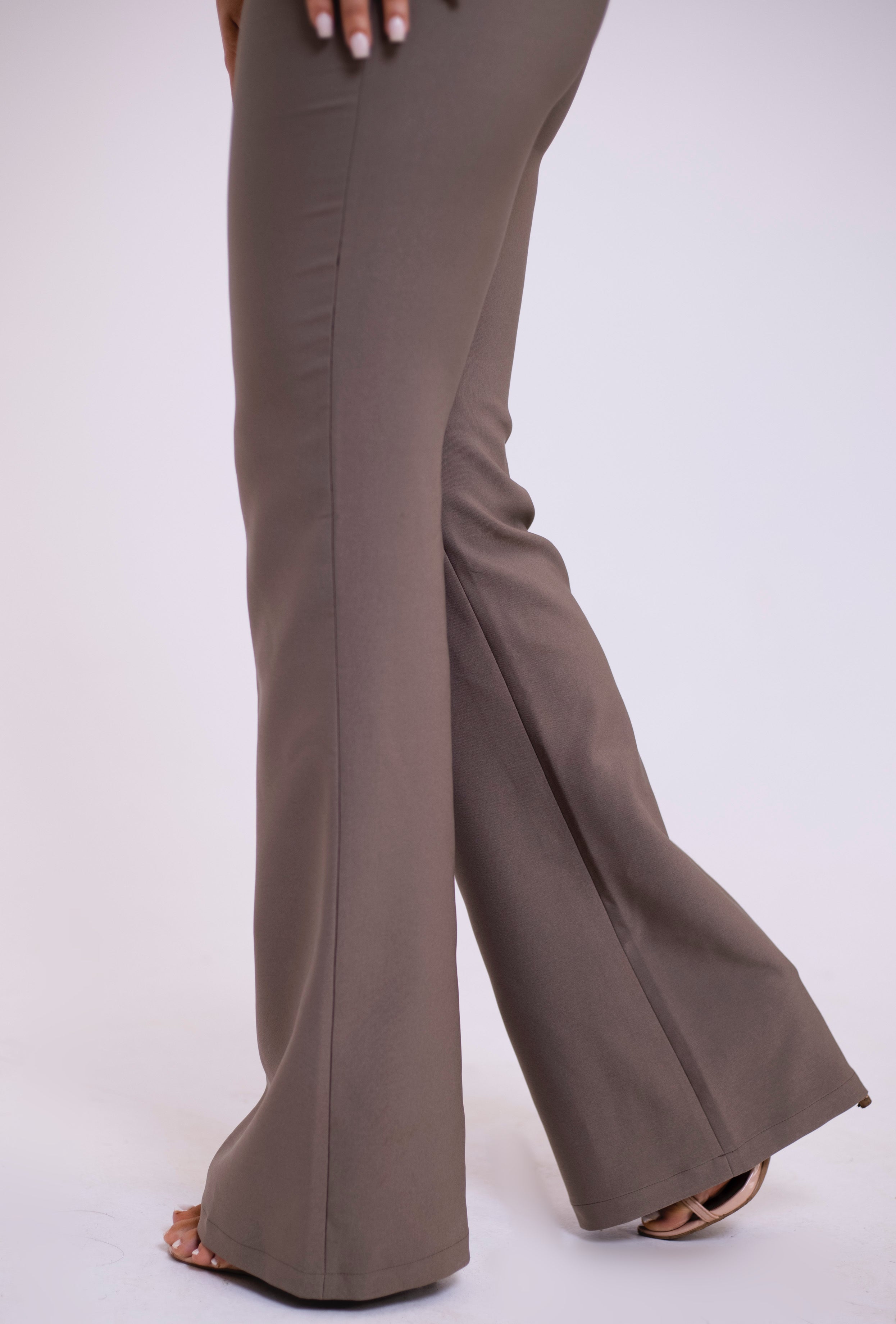 Ansel Taupe Set
