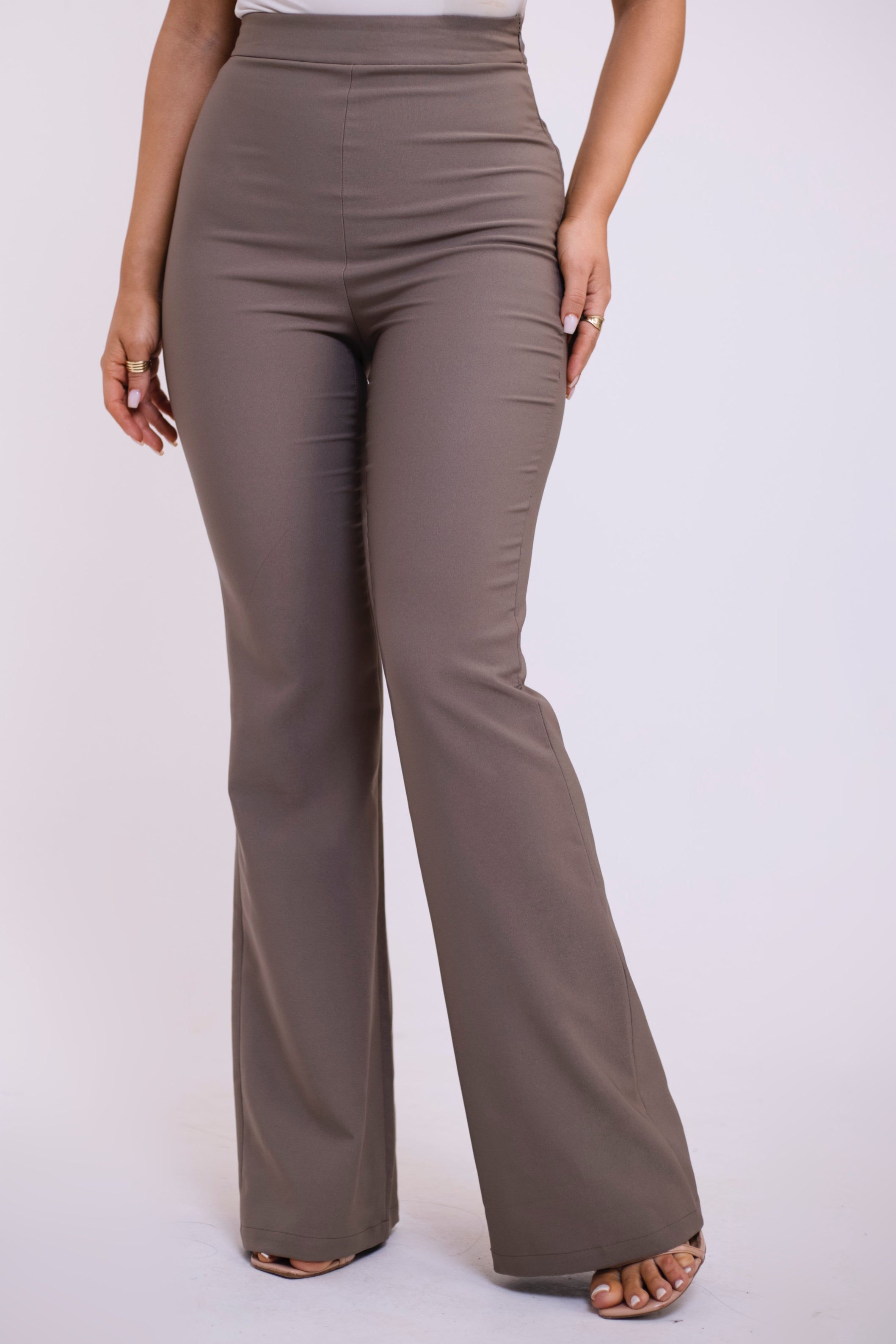 Ansel Taupe Set