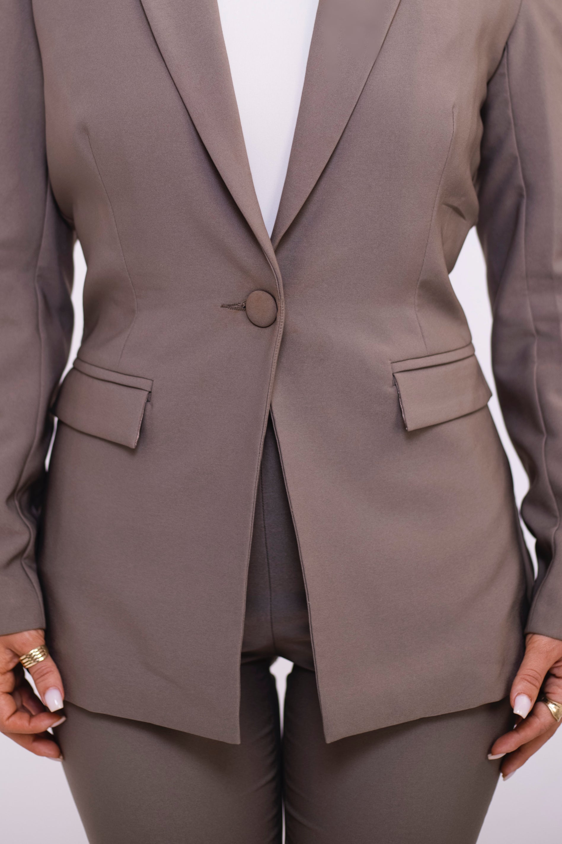 Ansel Taupe Set