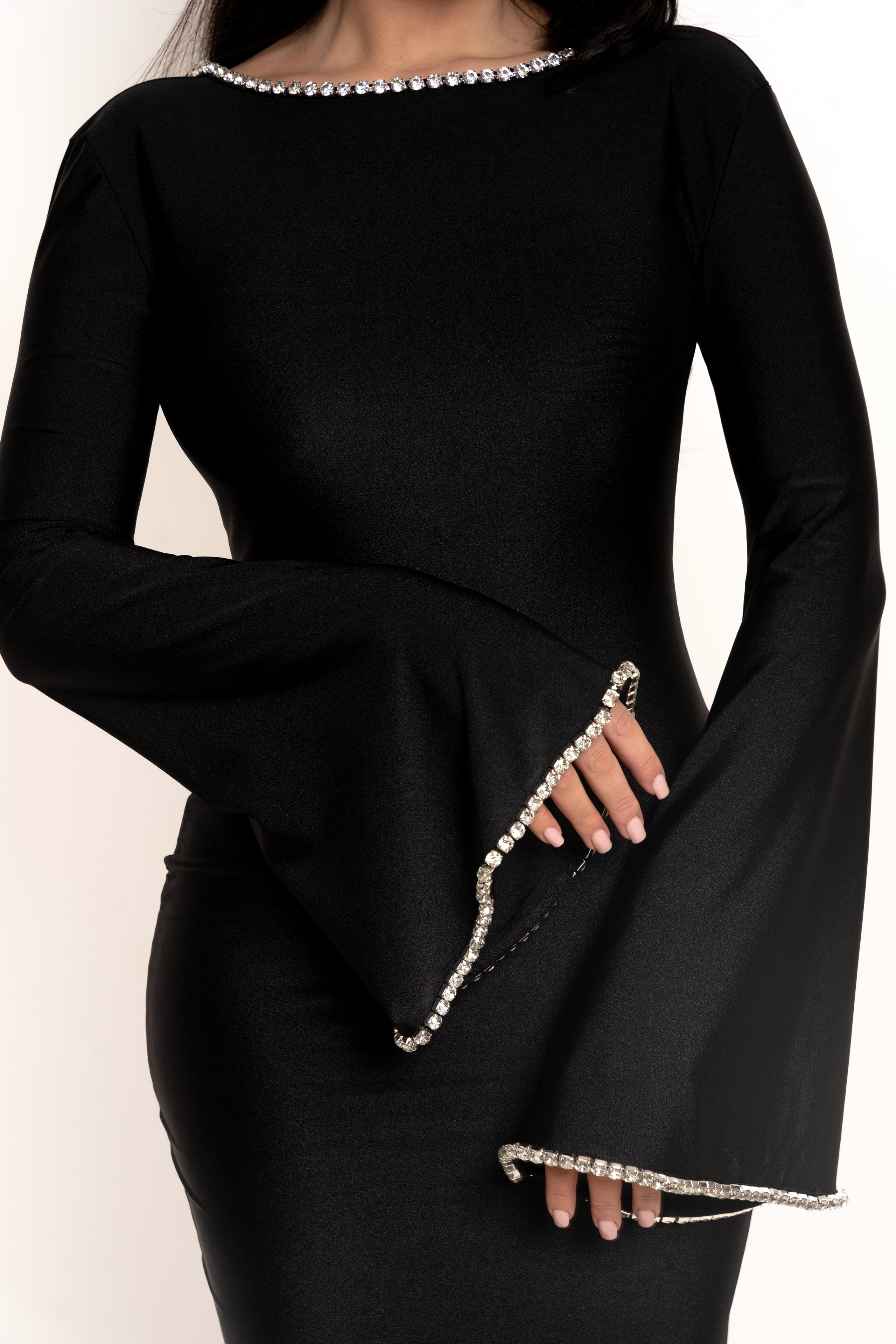 Елис Блек Фустан