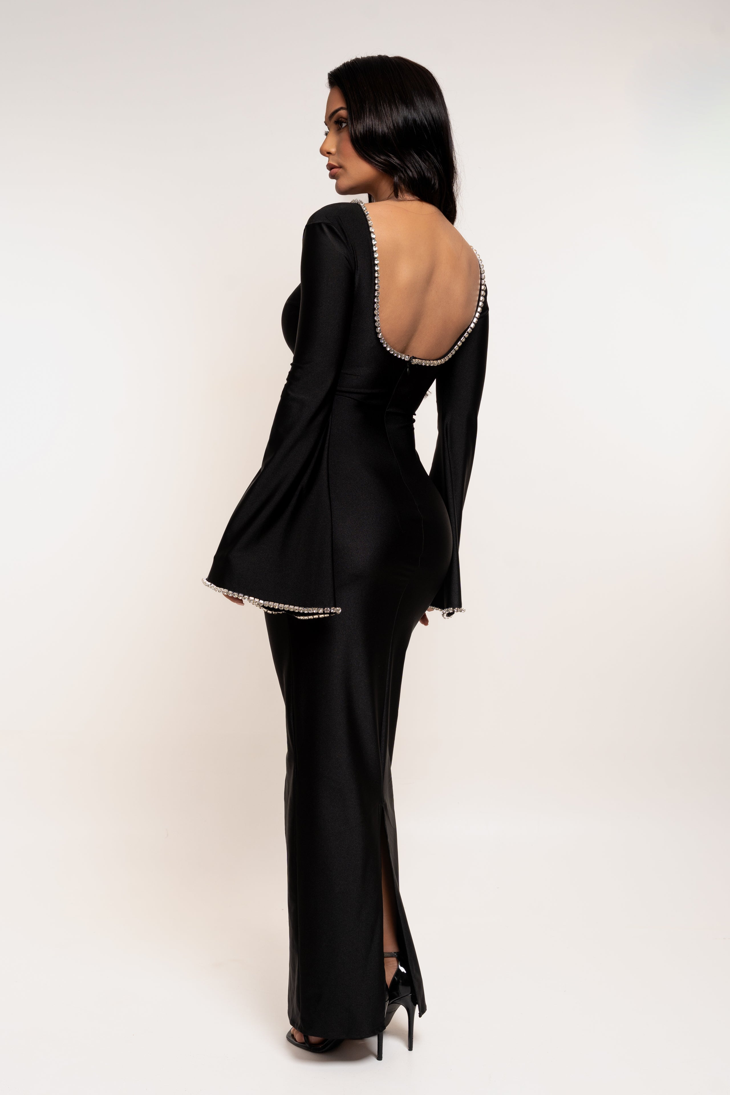 Елис Блек Фустан