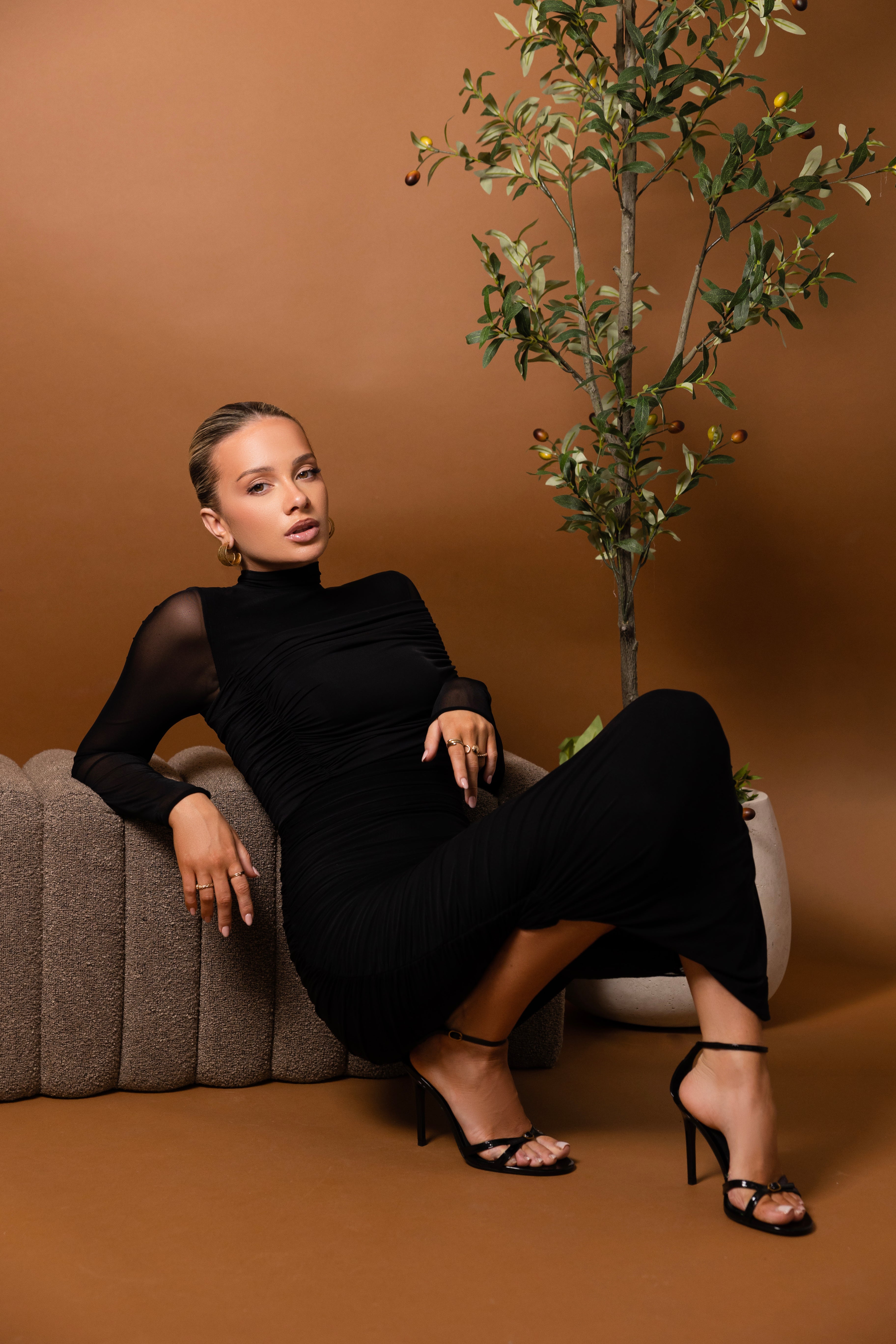 Lini Black Dress