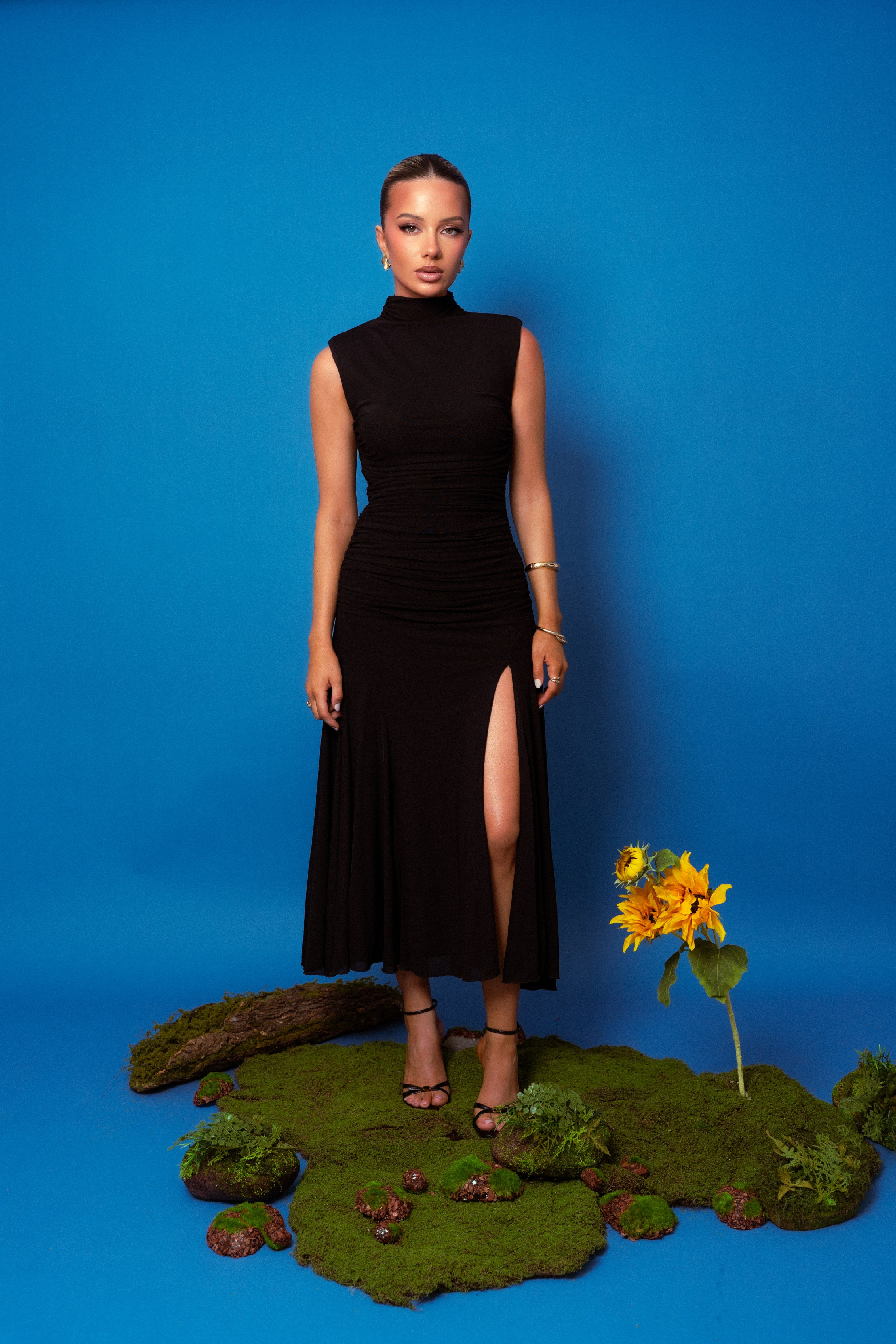 Alondra Black Dress