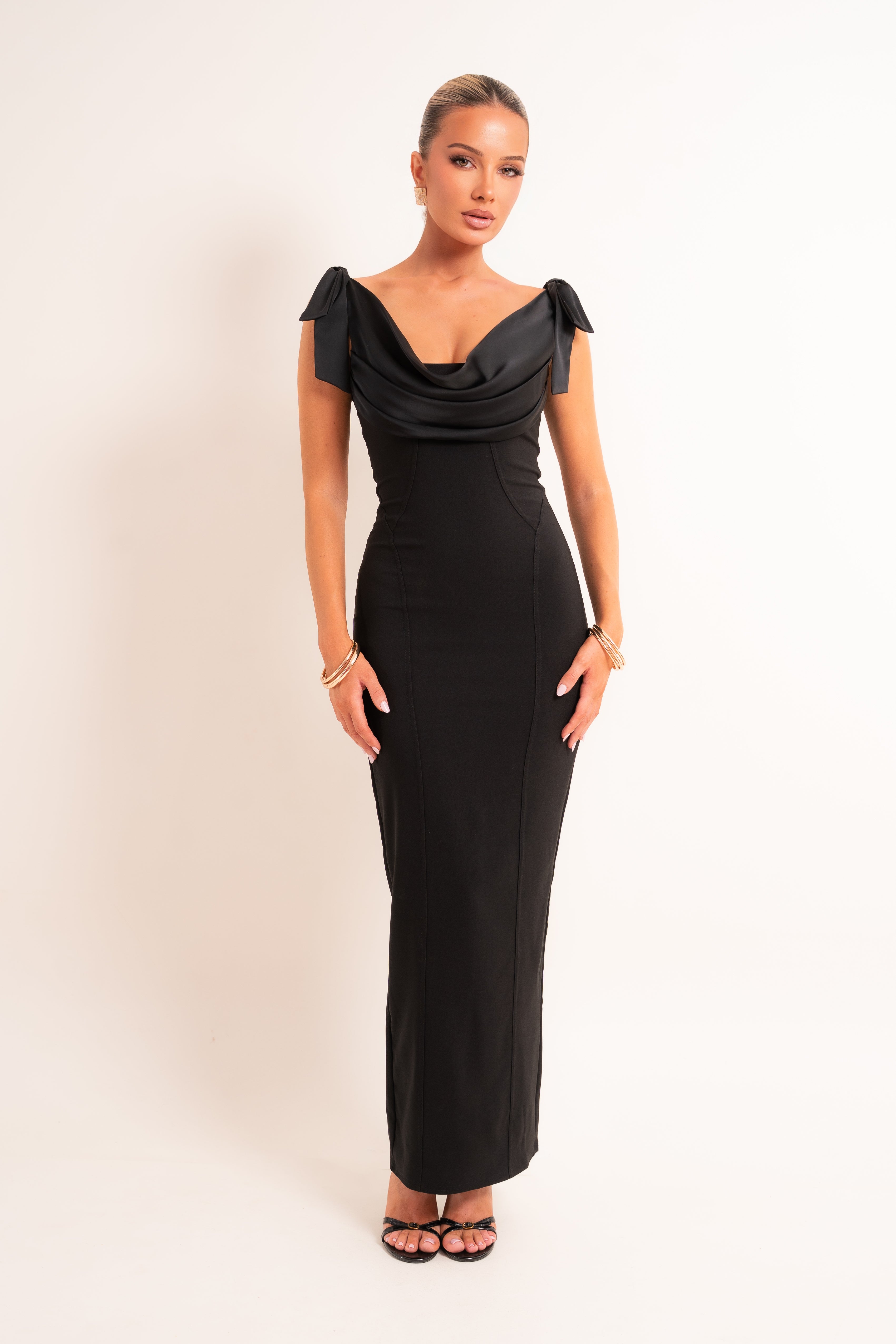 Anisa Black Dress