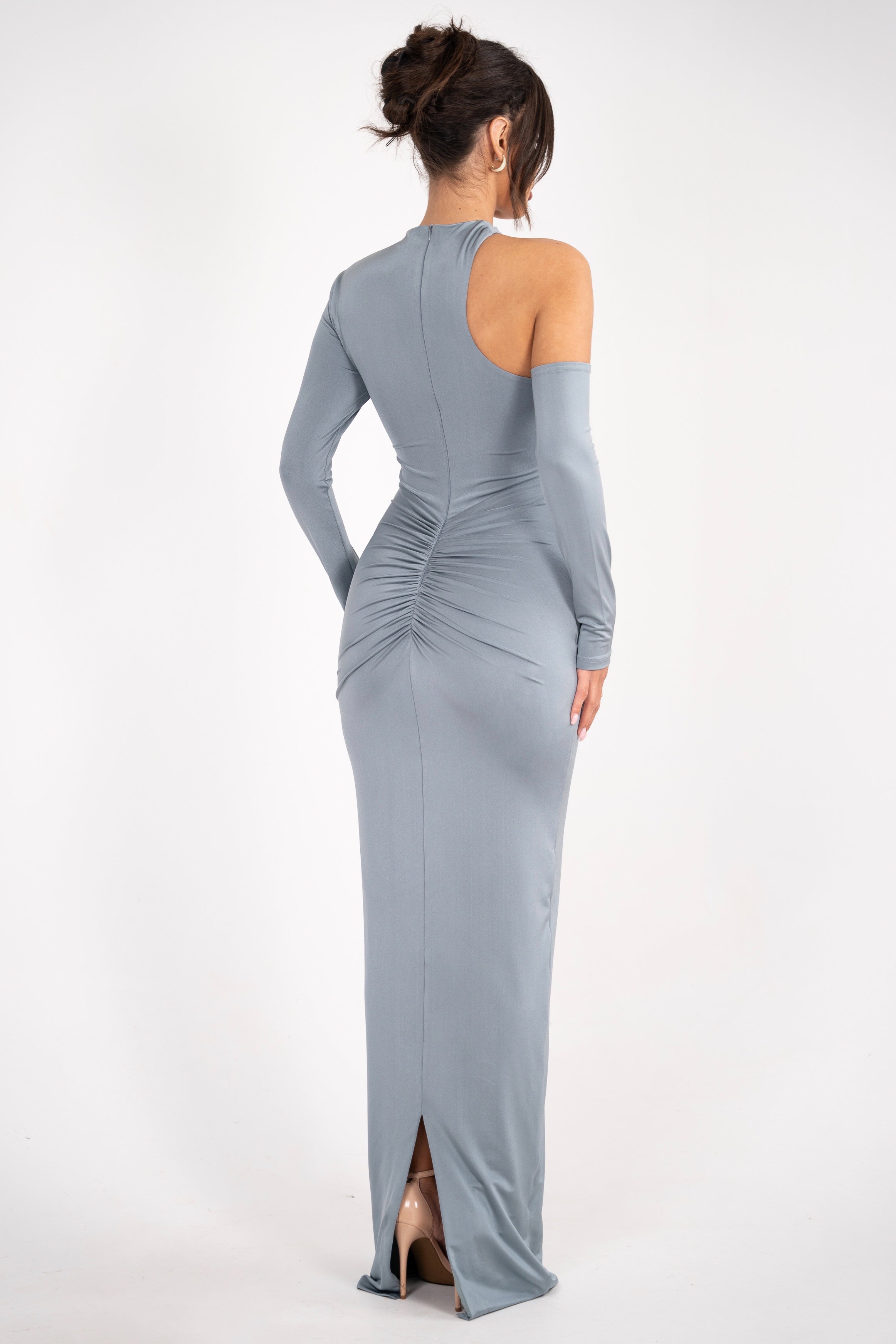 Classy long grey gown with a fitted silhouette, featuring a single long sleeve and off-shoulder design.