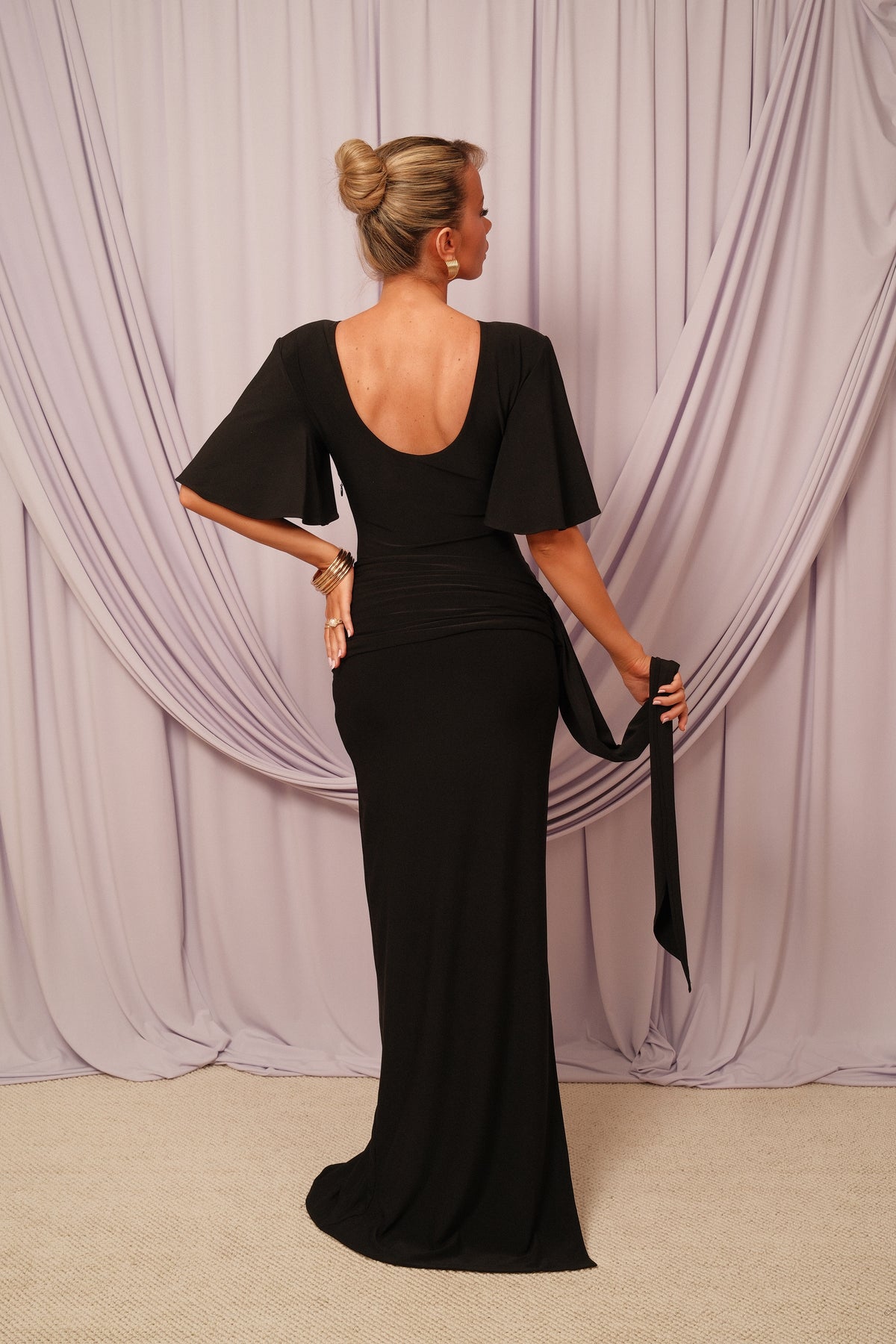 Lessie Black Dress