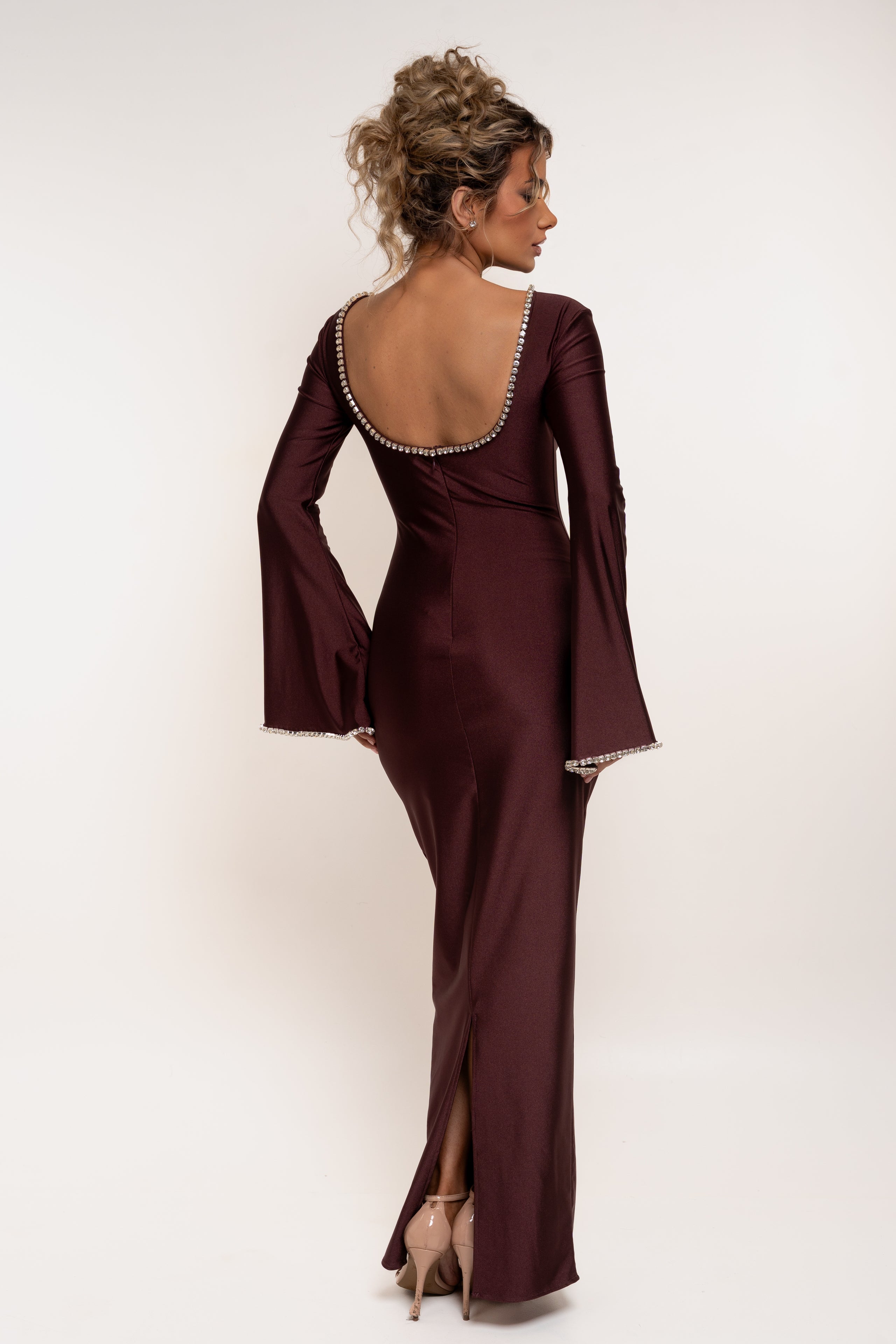 Облека на Елис Сасафрас