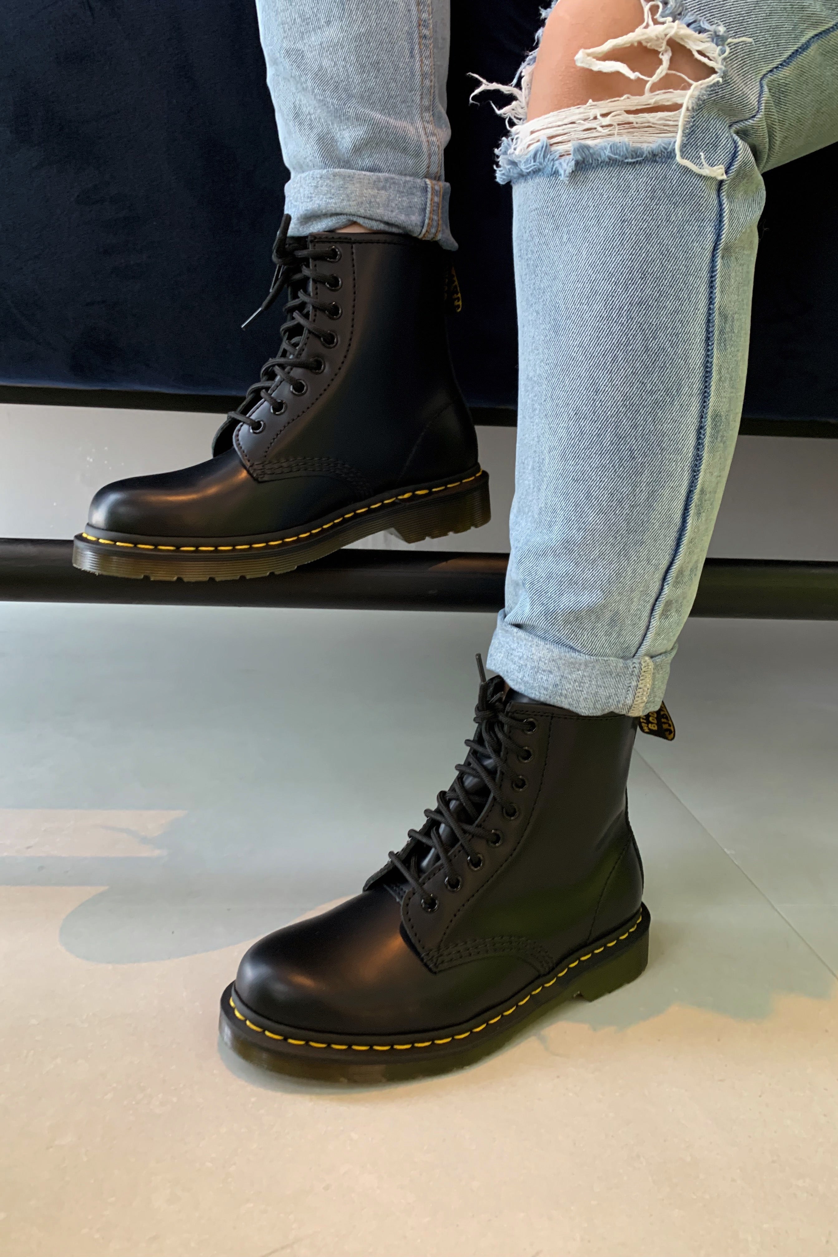 1460 8 Eye Boot Black